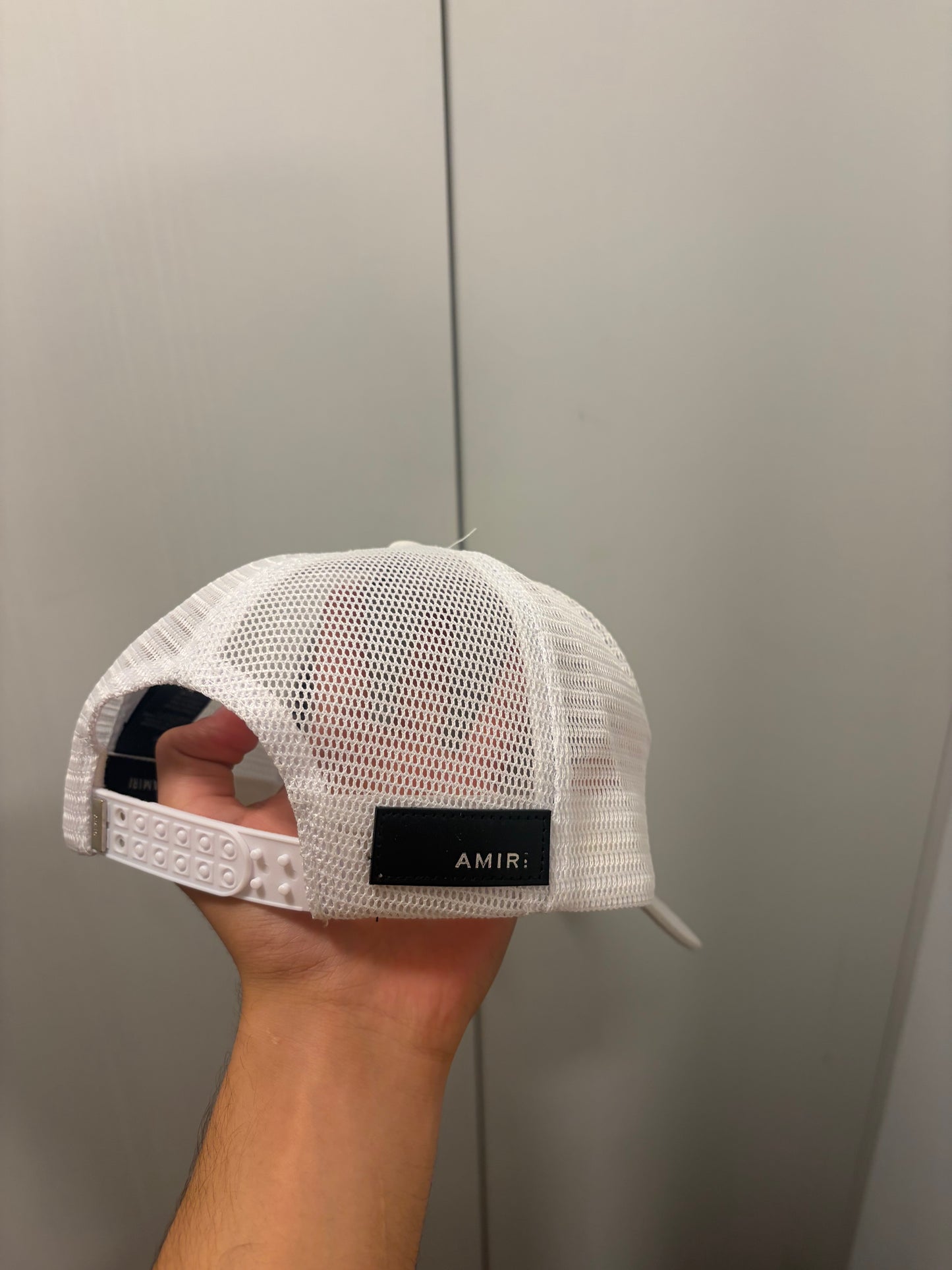Amiri cap